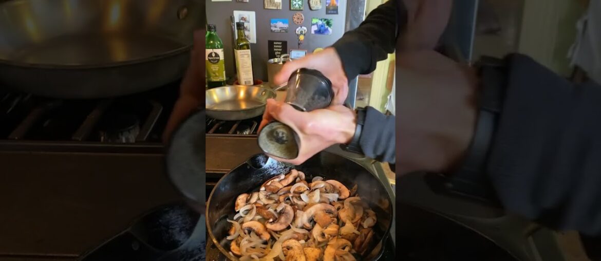 Eggs & Mushrooms Omelette #shorts