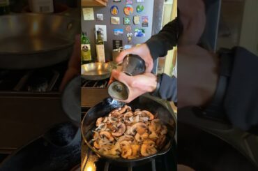 Eggs & Mushrooms Omelette #shorts