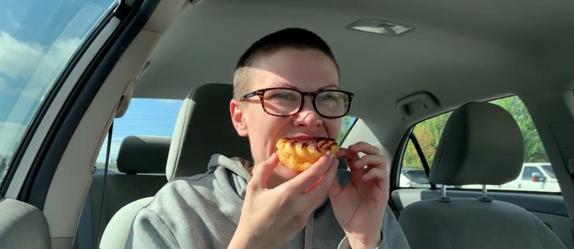 Sweet eats – 2 frosted French crullers & 1 glazed buttermilk bar (Fred Meyer bakery) Sweet eats - 2 frosted French crullers & 1 glazed buttermilk bar (Fred Meyer bakery)