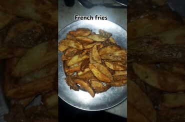 aaj  hamne banaye French fries(aaloo fries),tea time snack#yummyfood#youtubeshorts @Itskhushi277