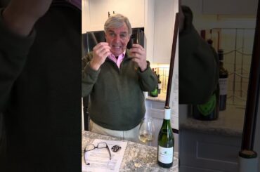 France Wine Regions :  Loire Valley Muscadet, a creamy white wine