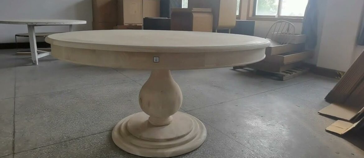 Design That Inspires Anyone // Beautiful French Style Dining Table Design From Oak Wood / Untreated Design That Inspires Anyone // Beautiful French Style Dining Table Design From Oak Wood / Untreated