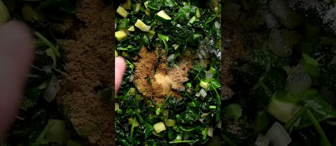 Savory One-Skillet Green Shakshuka #shorts Savory One-Skillet Green Shakshuka #shorts