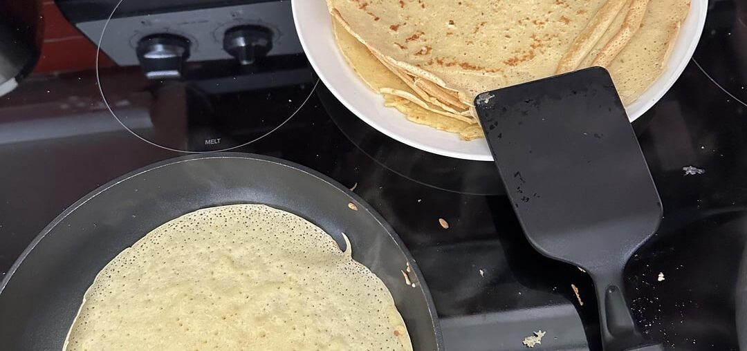J’ai finalement maitrisé la recette de crêpes de ma mère