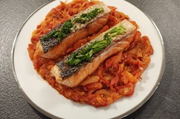 Saumon à la piperade (Recette du Chef Pierre Marco White)