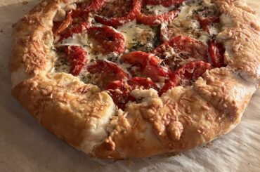 Fresh Tomato & Goat Cheese Galette