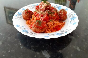 Spaghetti meatballs