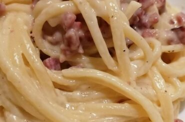 spaghetti carbonara, quick and easy to prepare