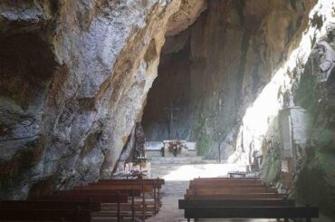 Where were you this Sunday? Ermitage Saint-Antoine de Galamus, France [640x756]