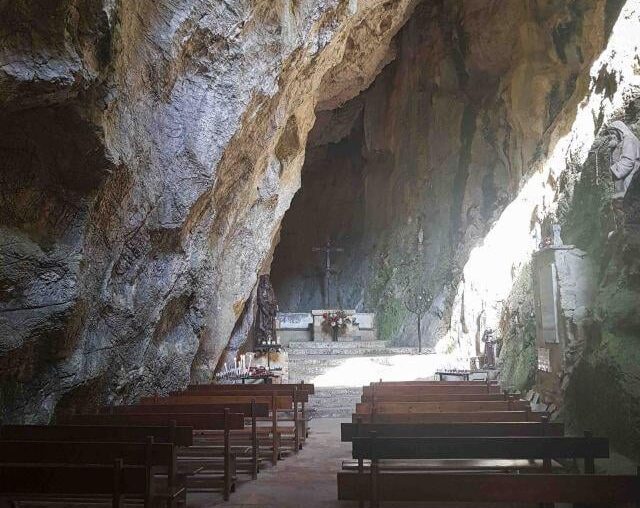 Where were you this Sunday? Ermitage Saint-Antoine de Galamus, France [640x756]