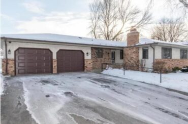 Paint color ideas for stucco and trim. Help!