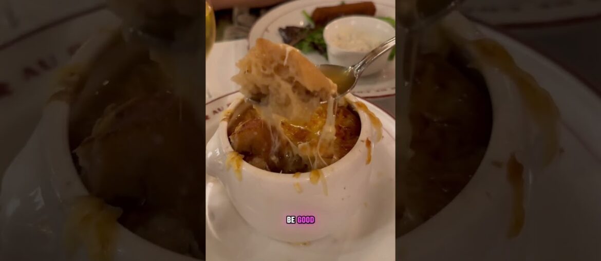 Dining at Au Pied de Cochon: one of Bourdain’s top Paris Bistros #ParisFoodie #vlog #travelvlog
