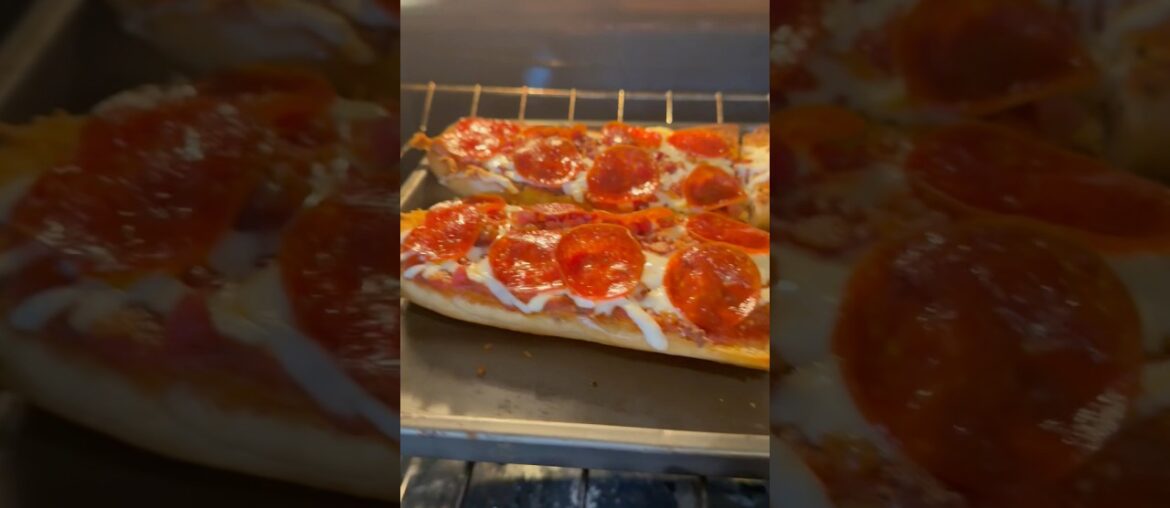 For todays’s meal under $10 we are easy and delicious French Bread pizzas! #thatswhereitsat