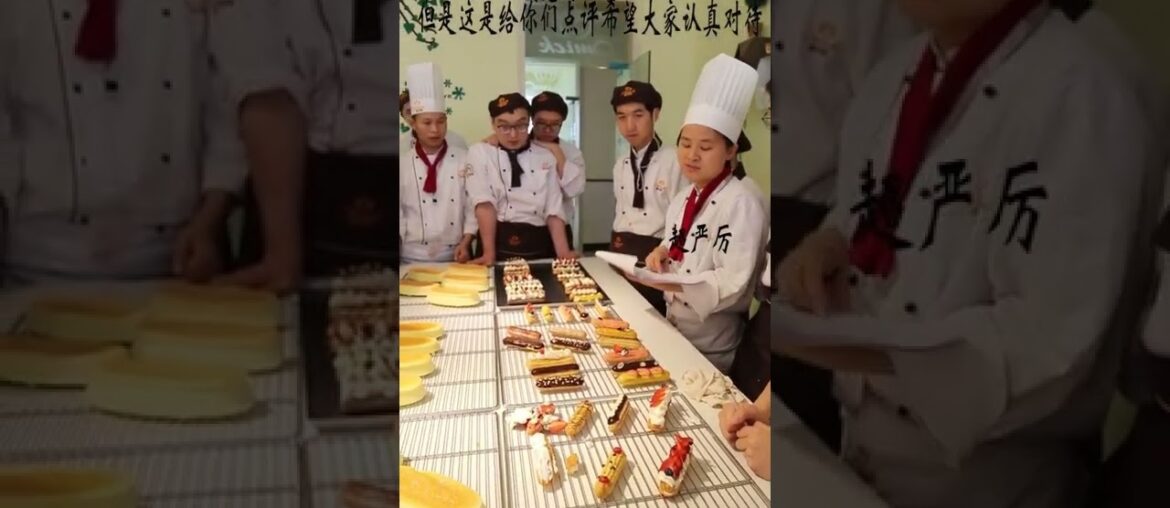 French Pastry Dessert Little Sister Decoration Technique French Style Dessert Puffs Lightning Puffs