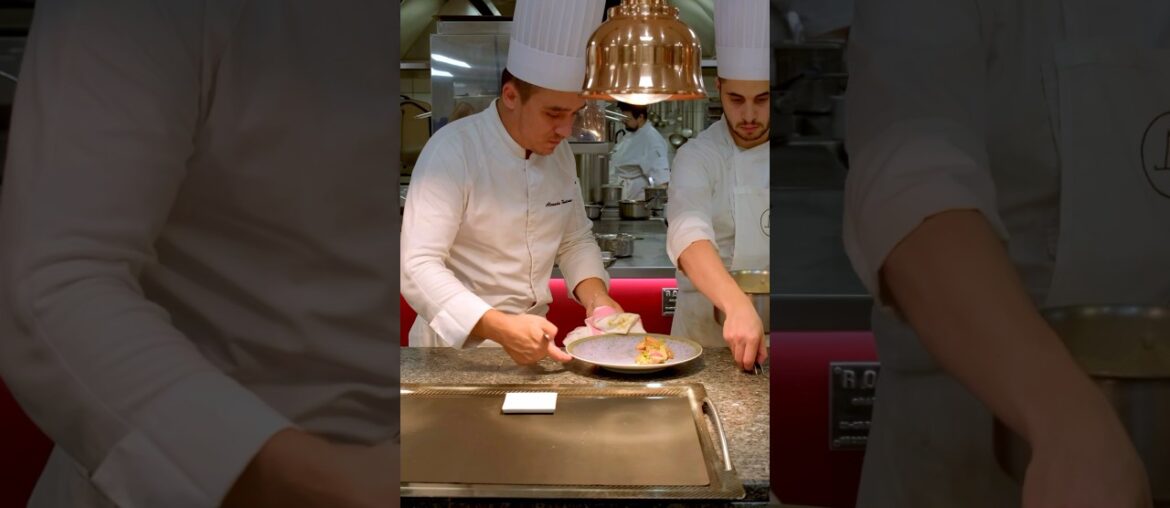 Behind the Scenes (Michelin Star Restaurant) Behind the Scenes (Michelin Star Restaurant)