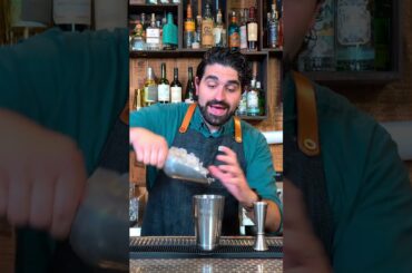 Easily the best Brunch Cocktail ever, the French 75