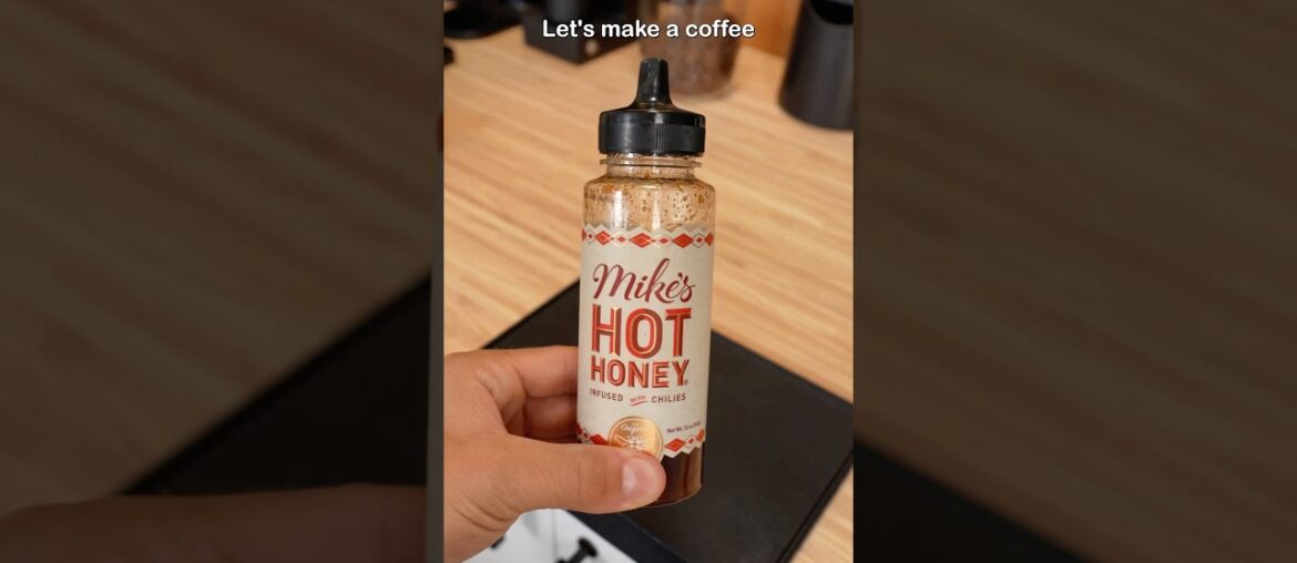 Making coffee with hot honey