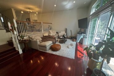 Please help me do something with our living room 😩