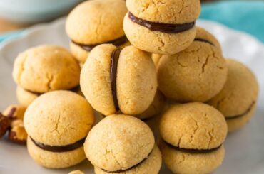 Baci di dama - Hazelnut Cookies 🍪 🇮🇹