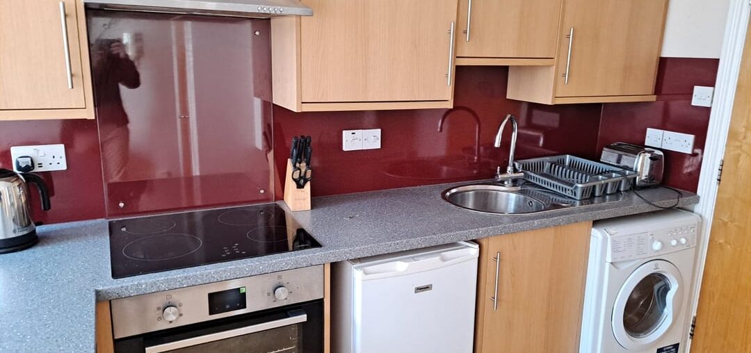 Please help -- how can qui make my studio nicer to live in?