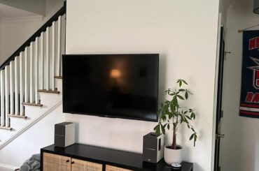 How to design around an off center TV?