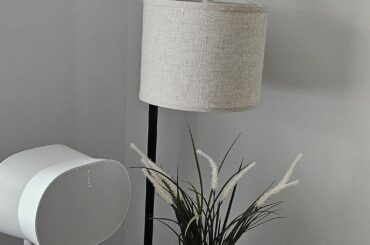 White or black lights?