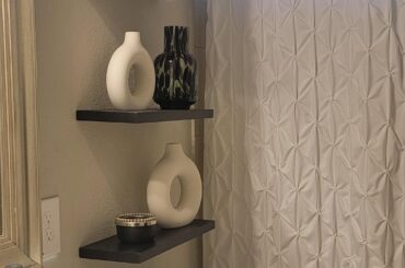 Can someone please help me with these bathroom shelves?