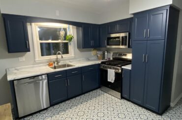 Update: I’m the person whose sink base cabinets are off center to the window