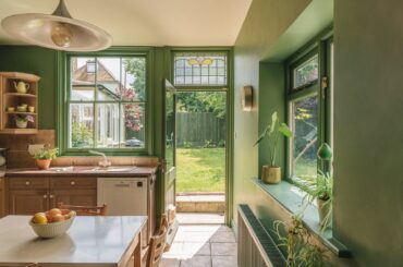 Kitchen opening up to the rear garden in a Victorian villa in the seaside town of Ramsgate, east Kent, England [1600x1067]