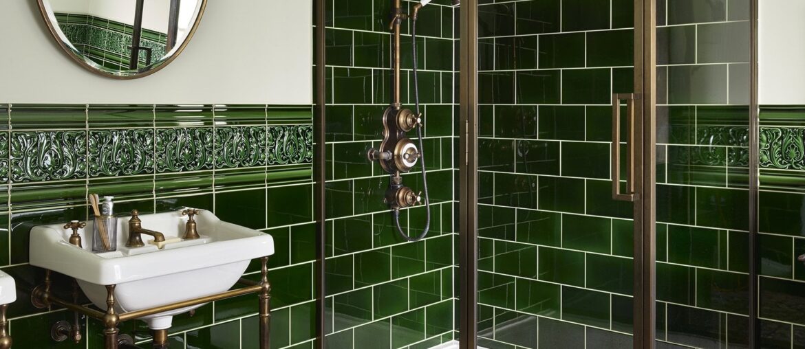 Renovated bathroom with acanthus tiles in an Edwardian house, Cambridge, Cambridgeshire, England [1776x2265]