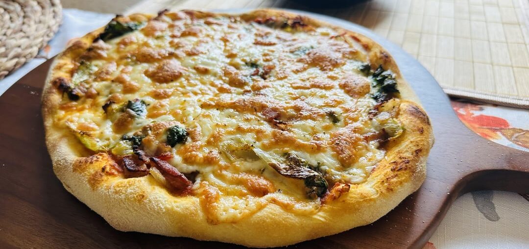 P’tite pizza aux lardons et escarole maison