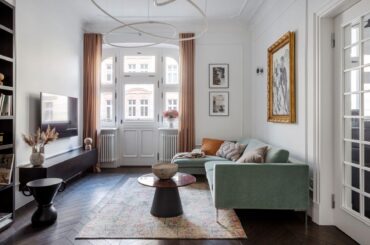 Interior of apartment located in an old tenement house in Poznań, Poland. [1773x1182]