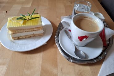 Coffee and lemon curd cake in Austria