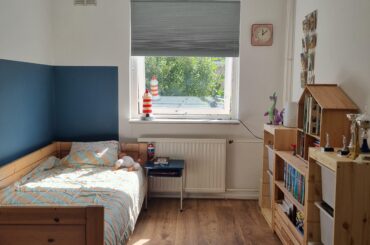 Would you hang curtains in this room?