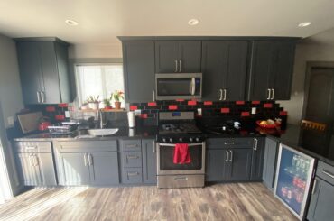 How to lighten up my kitchen (and backsplash)?