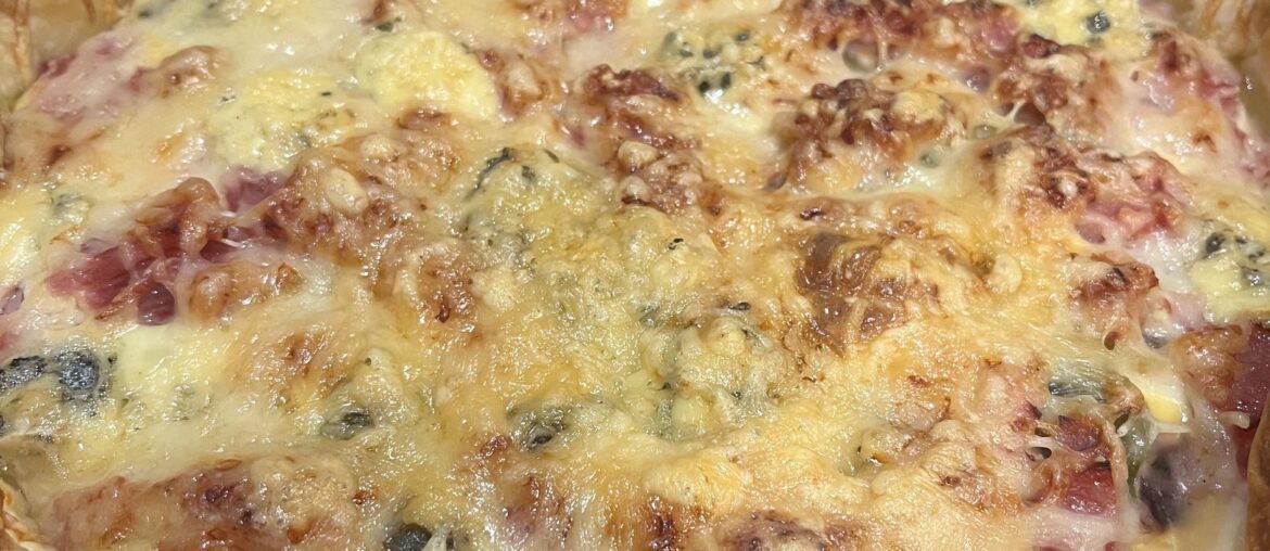 Quiche aux poireaux, jambon et bleu d’Auvergne