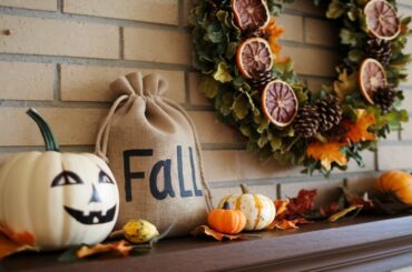 DIY Fall Mantel Decor: Simple and Stylish Ideas