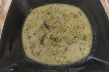 Green onion, mushroom, lentil soup with dill. Not much, but good for an early autumn dinner.