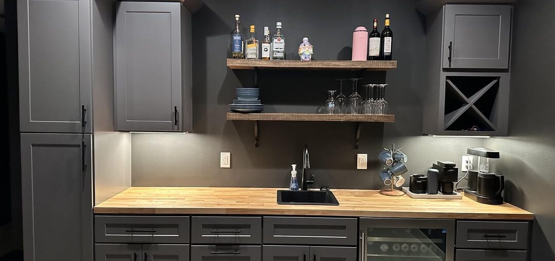 Do these shelves above the bar work?