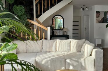 Living room of a house in Beskid Mountains, Poland. [1439x1791]