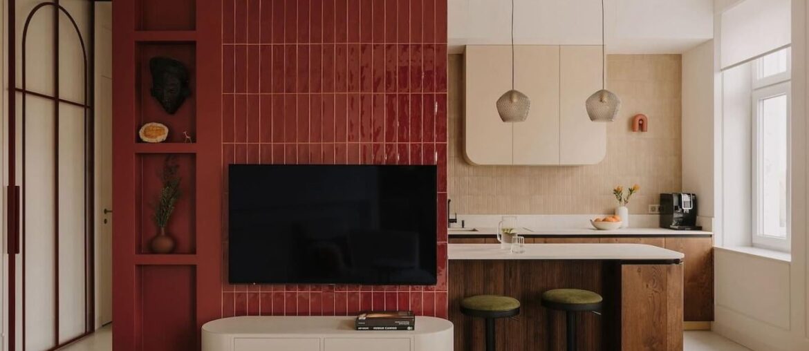 Apartment in an old tenement house in Wrocław, Poland. [1439x1436]