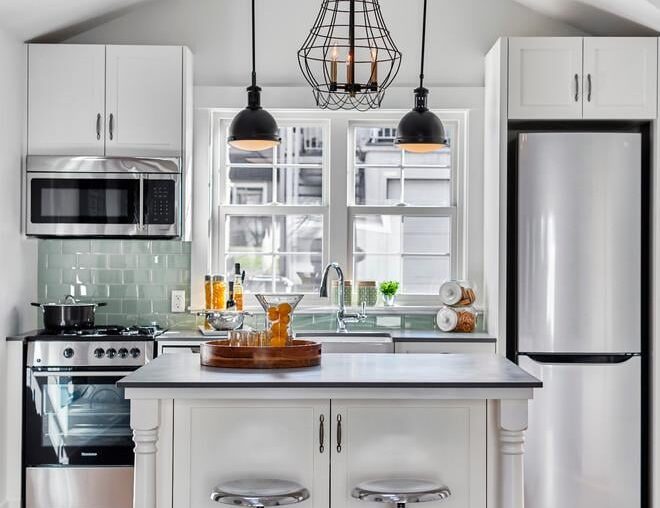 Transitional Kitchen, Vancouver [660x990]