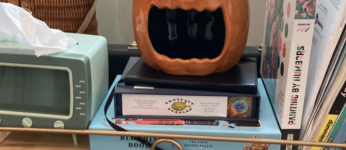 What would you put in the pumpkins mouth?