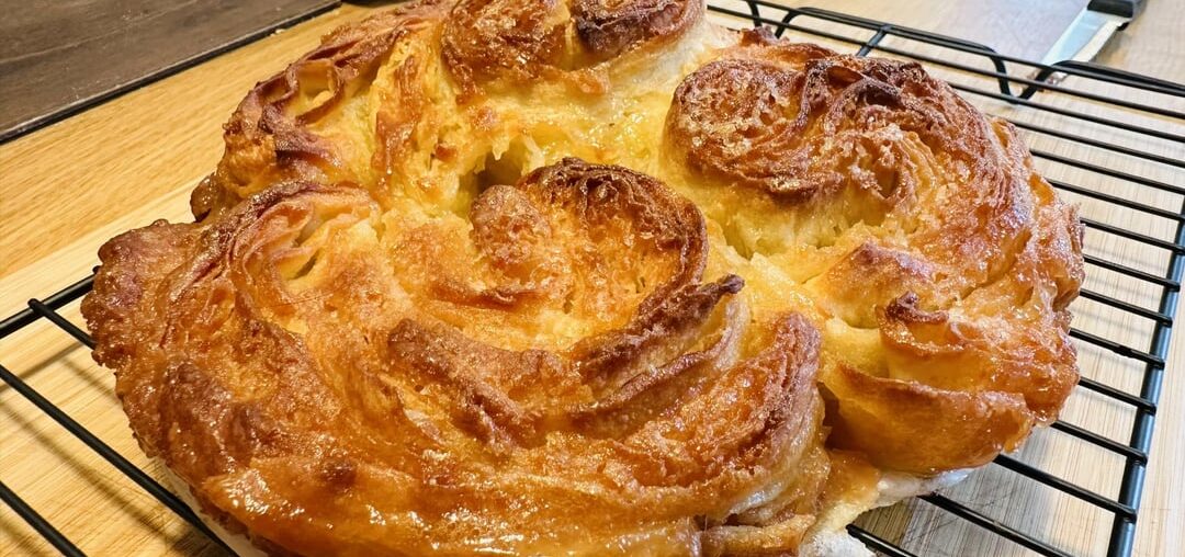 Puisque tout le monde a fait du kouign-amann maison, voilà le mien