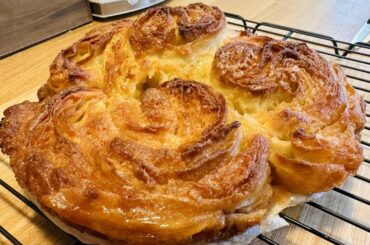 Puisque tout le monde a fait du kouign-amann maison, voilà le mien