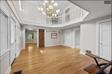 Ideas on how to decorate this 2 level foyer?
