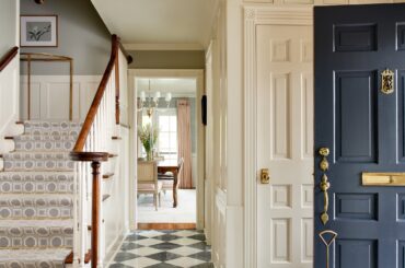 Checkered floor hallway, Oklahoma City, Oklahoma [2160x3238]