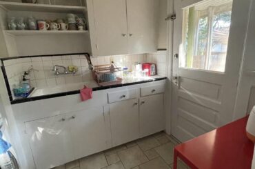 This is probably not everyone’s style but I wanted to lean into the vintage aspects of my home!