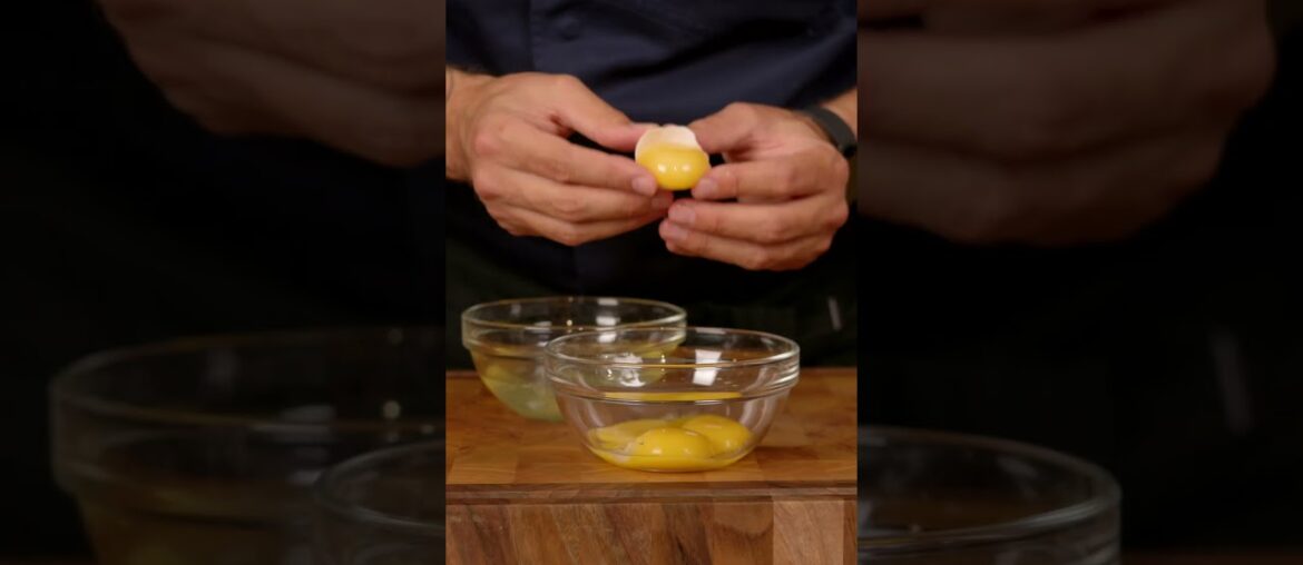 SAUCE101: Hollandaise sauce SAUCE101: Hollandaise sauce