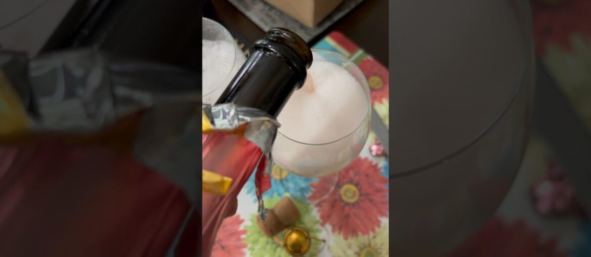 Niagara Rose wine! #soyummy #salute #shorts